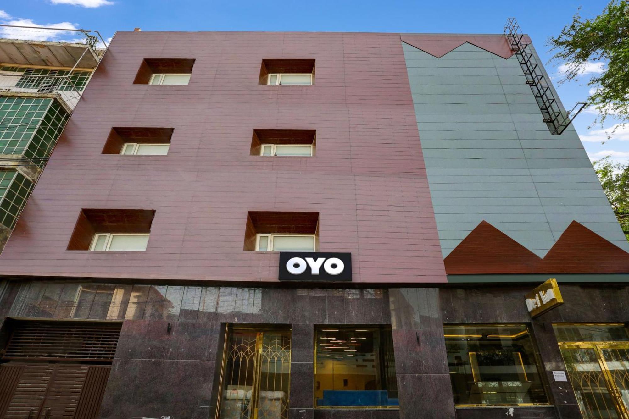 Collecion O White House Hotel New Delhi Exterior photo